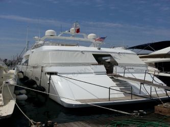 Motor Yat Havuz Gölgelik Uygulaması