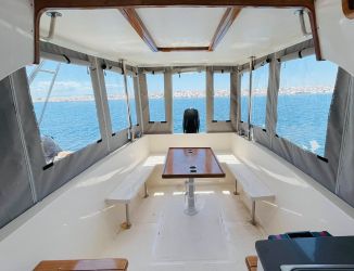 Motor yat havuz tente gri akrilik kumaş içerden dışarıya görünüş